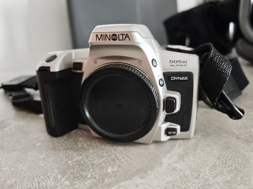 Minolta dynax 505si - minolta,