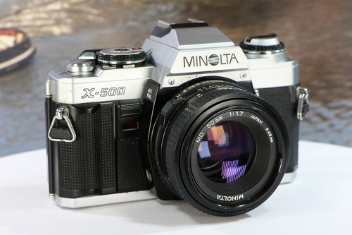 Minolta 500 reflex - x-500,